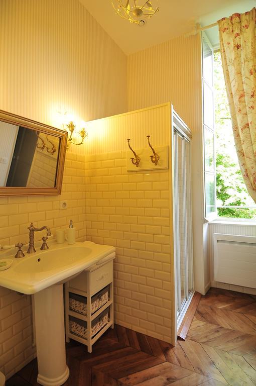 Bed and Breakfast La Demeure D'Aglae Villeneuve-sur-Allier Zimmer foto