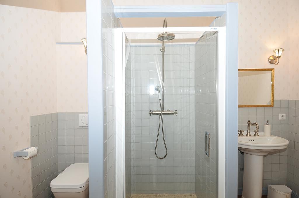 Bed and Breakfast La Demeure D'Aglae Villeneuve-sur-Allier Zimmer foto